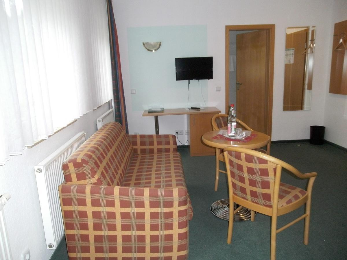 Hotel Am Wald -Garni- Elgersburg Εξωτερικό φωτογραφία